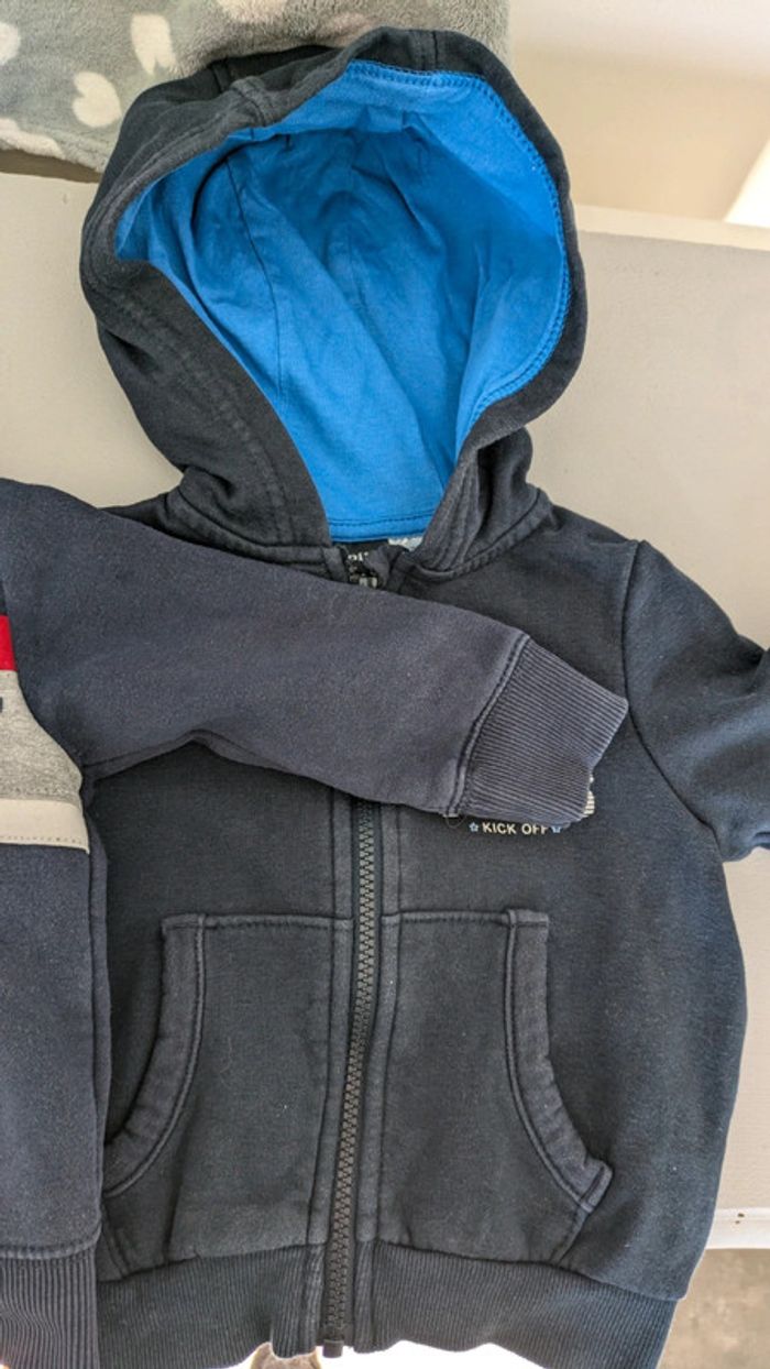 Lot deux vestes 24 mois - photo numéro 3