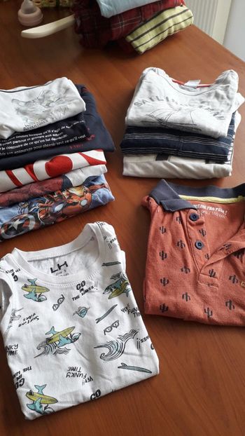 Lot de 11 tee-shirts tee-shirts garçon 4/5 ans