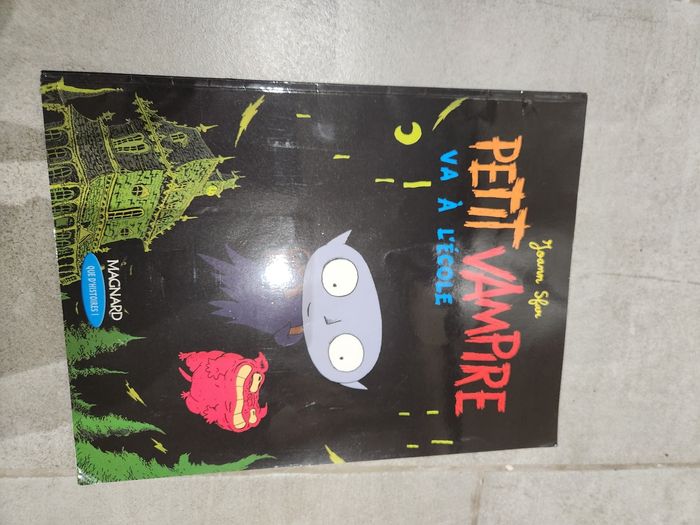 BD souple enfant : Petit vampire va à l'école - photo numéro 2