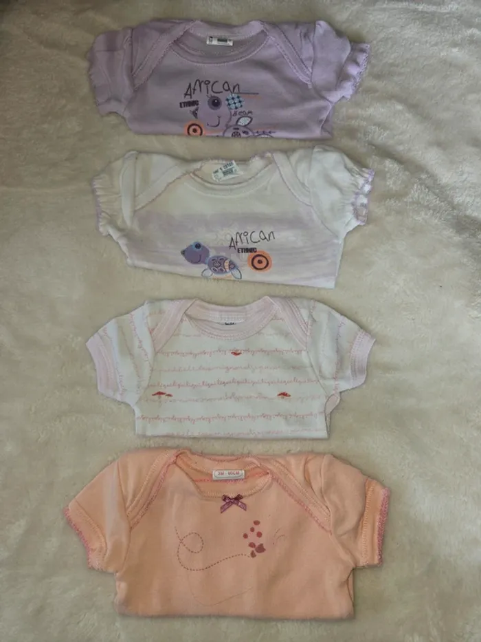 Gros lot 90 pièces 3 mois fille - photo numéro 8