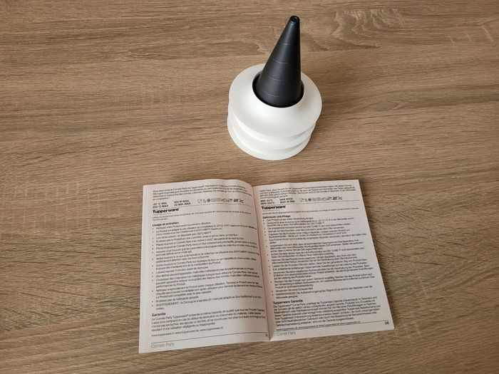 Lot de 3  livres et ustensiles de cuisine Tupperware - photo numéro 4