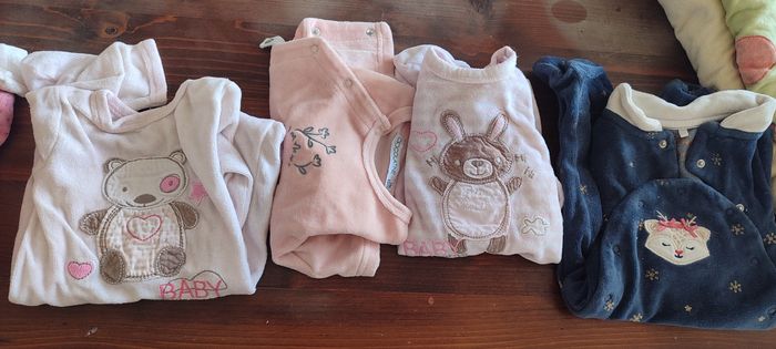 Lots vêtement bébé fille 0/1/3 mois - photo numéro 7