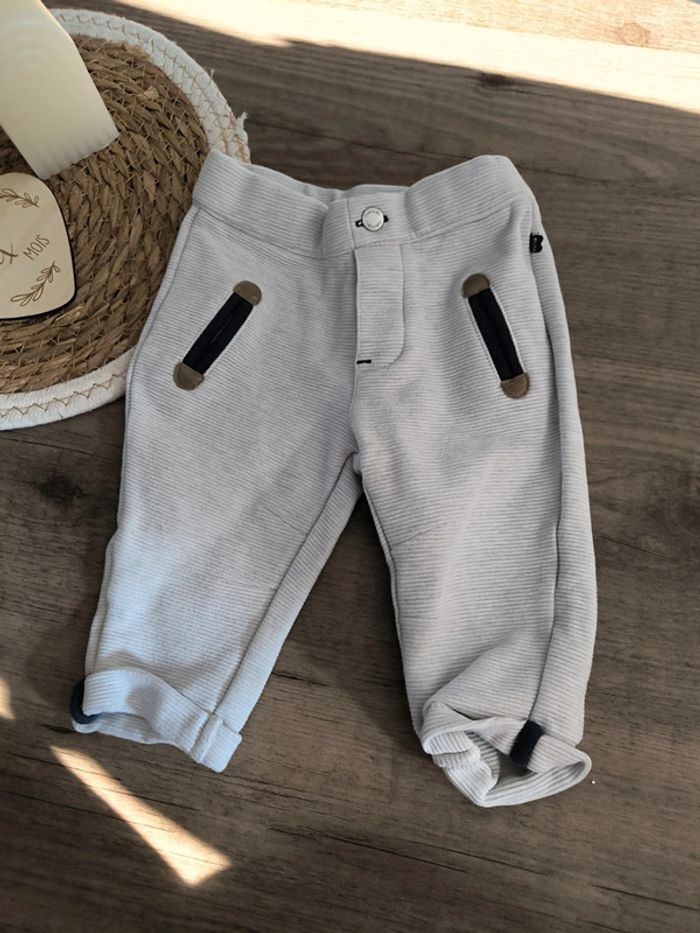 Pantalon 6 mois - photo numéro 2