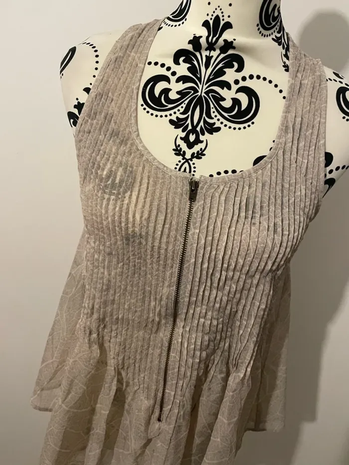 Blouse débardeur sans manche beige à motifs blanc en voile taille 38 - photo numéro 2