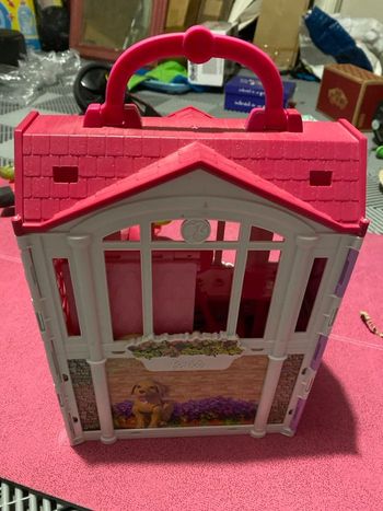 La maison portative de barbie