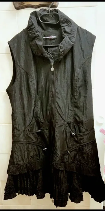 🪡 Veste stylée sans manches 46