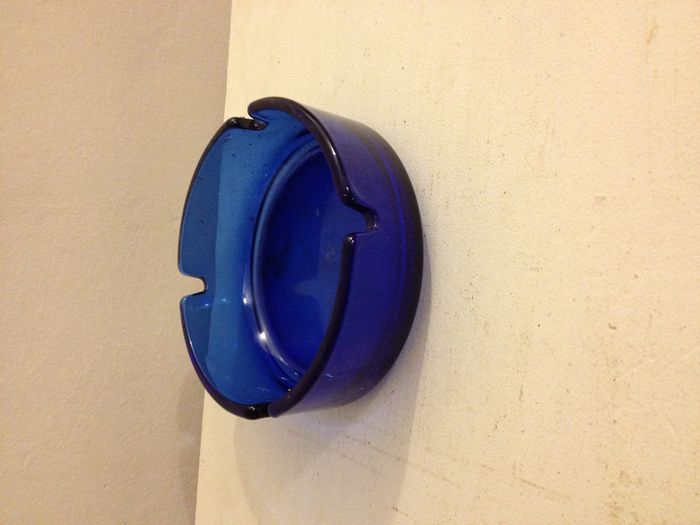Cendrier ou vide poches vintage petit rangement bleu foncé opaque - photo numéro 2