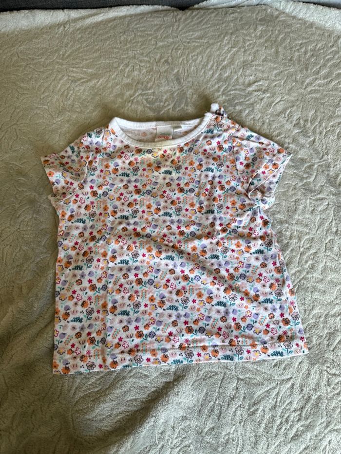 🌸 teeshirt 9 mois🌸