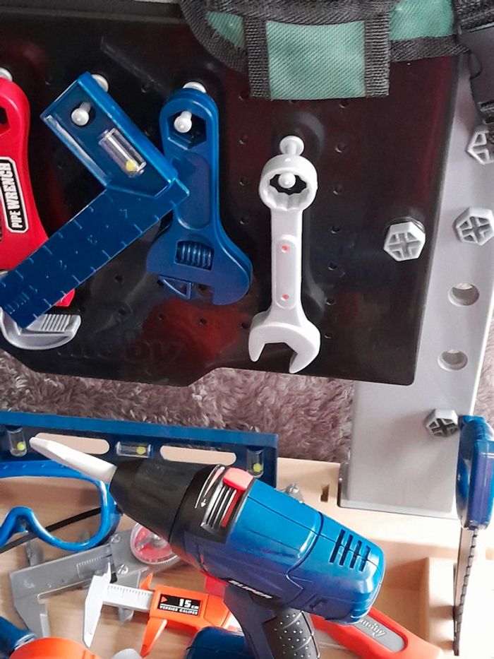 Lot Établie avec outils 🛠 - photo numéro 3