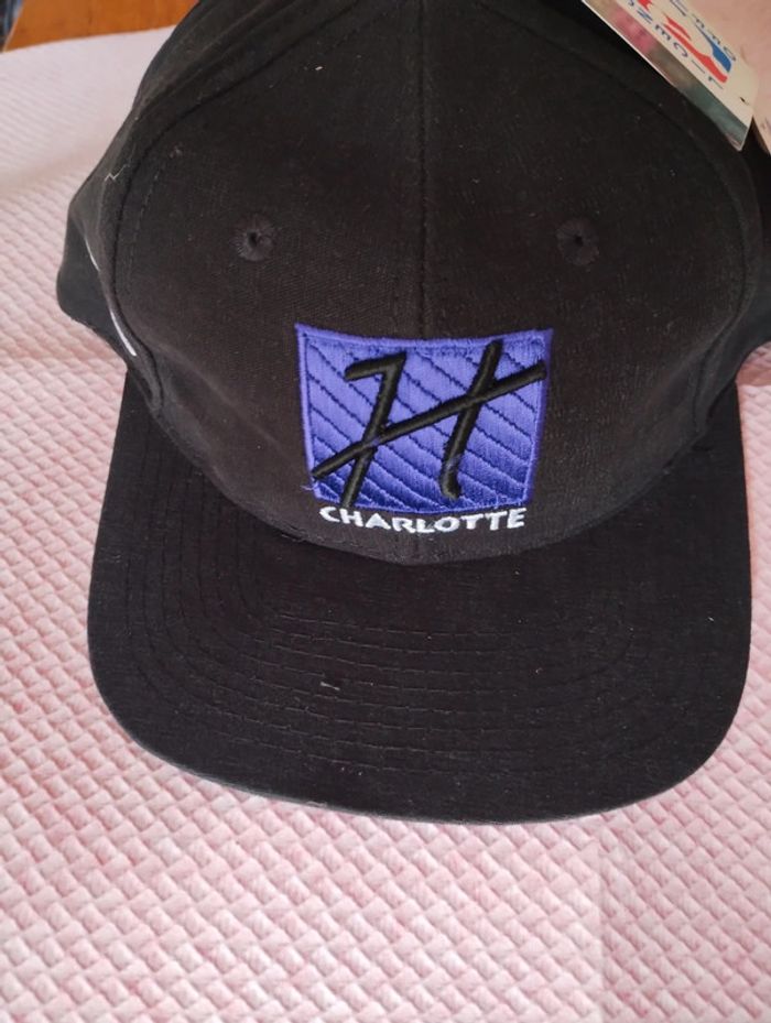Casquette charlotte  NBA sous licence vintage
