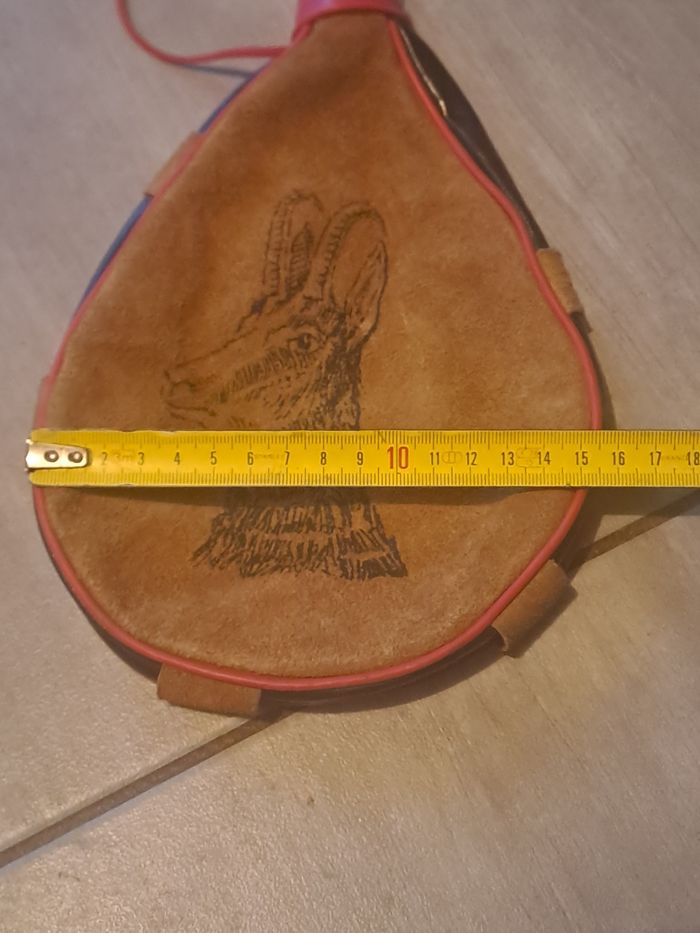 Gourde vintage en cuir peau de chamois - photo numéro 9