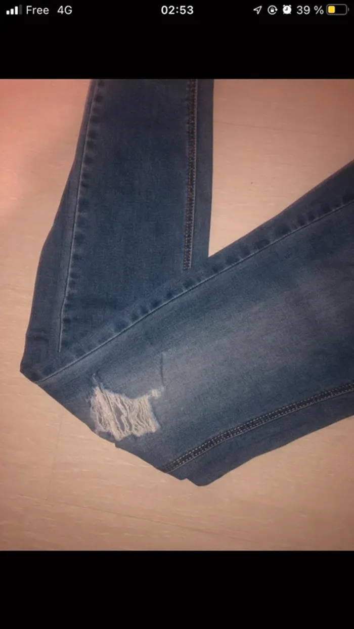 jean taille haute a troue pimkie - photo numéro 4