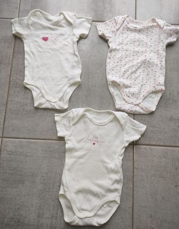 Lot de bodys 6 mois