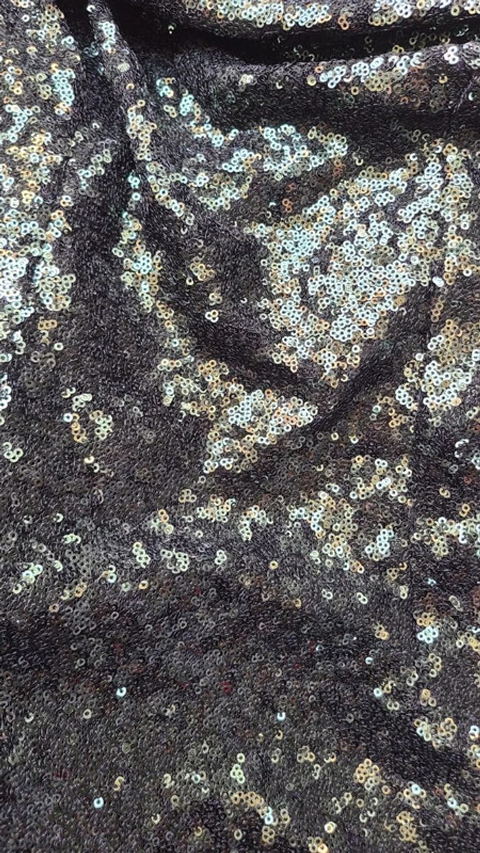 Robe de soirée a sequin - photo numéro 3