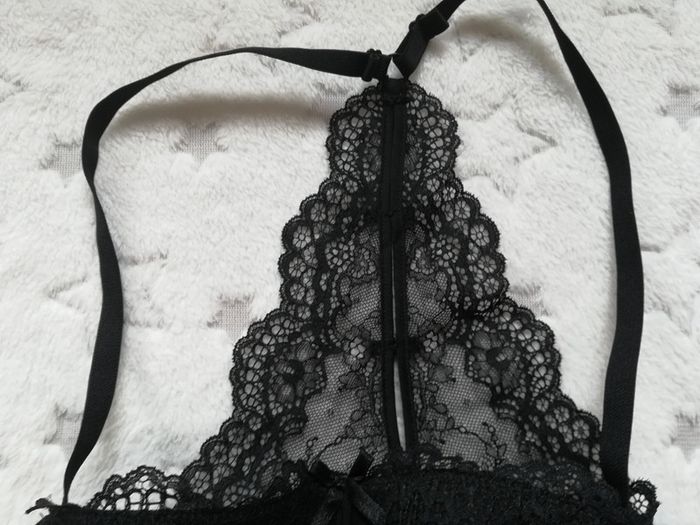 💄Nuisette noire - photo numéro 3