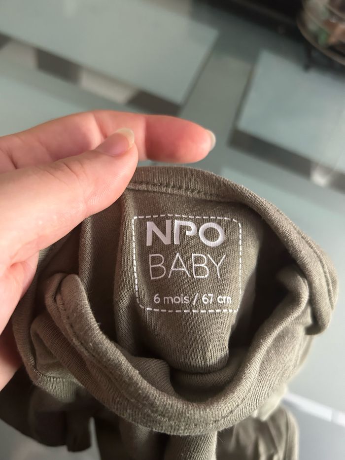 Lot 4 bodies manches longues - photo numéro 6