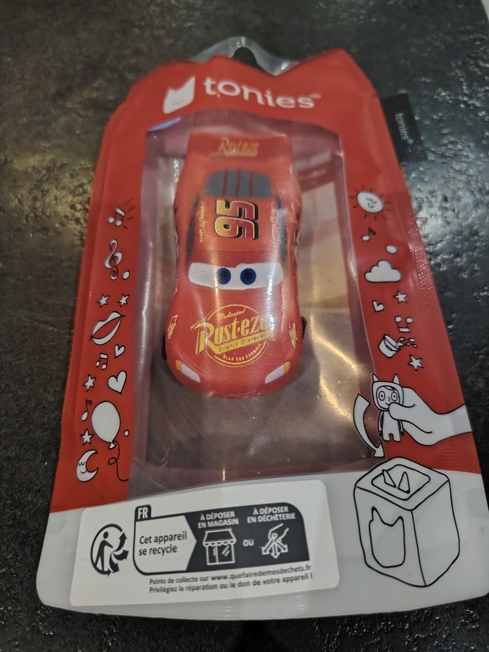 Tonie roi lion et cars - photo numéro 2