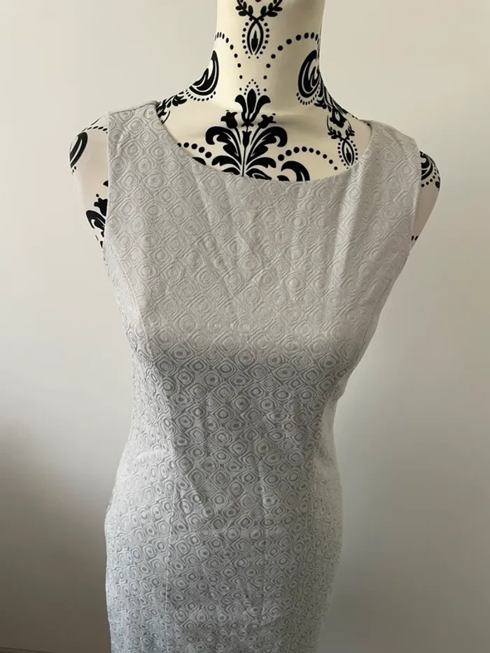 Robe fourreau grise BPC motif jacquard - Taille 38 - photo numéro 2
