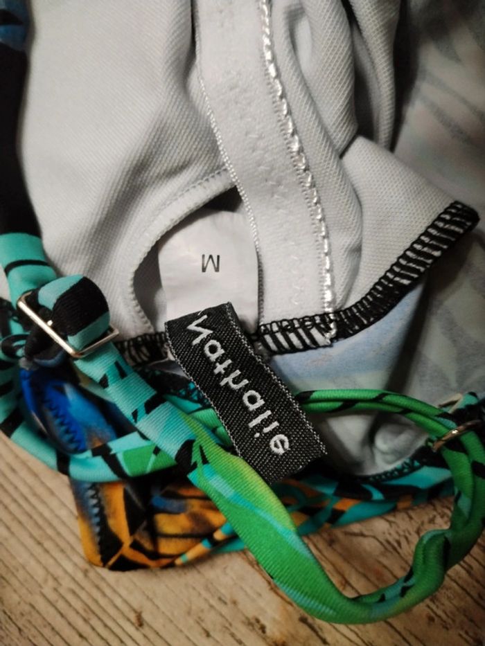 Joli maillot de bain tropical taille M 38 - photo numéro 7