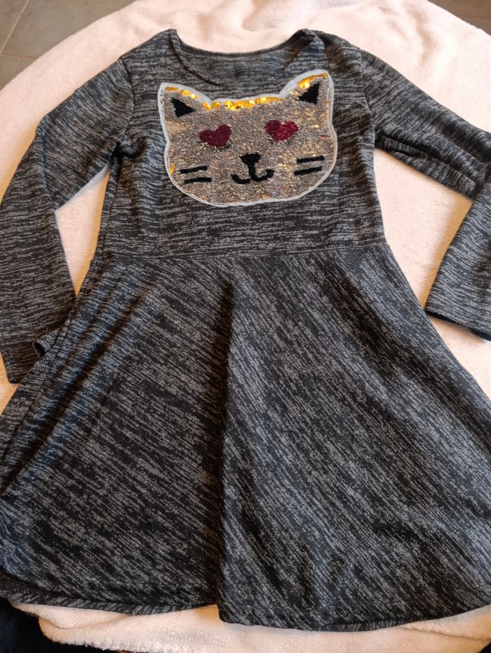 Robe chat