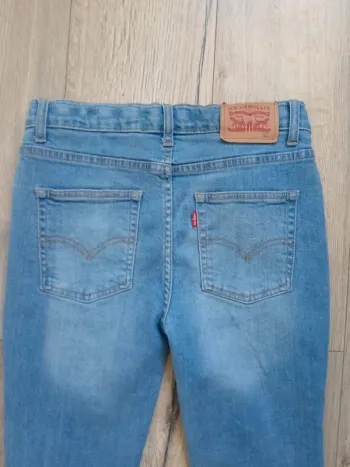 Jean levis bleu brut skinny taper 16 ans slim