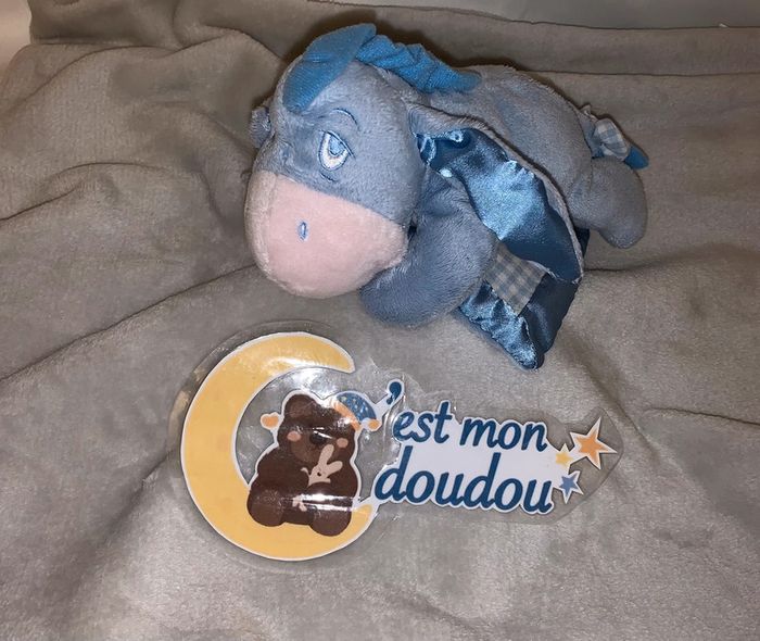 DY106 doudou bourriquet disney