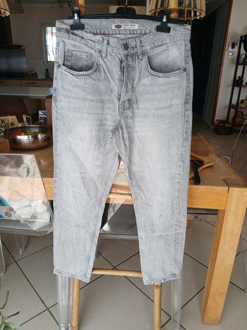 Jean dad/loose fit. Taille 30.