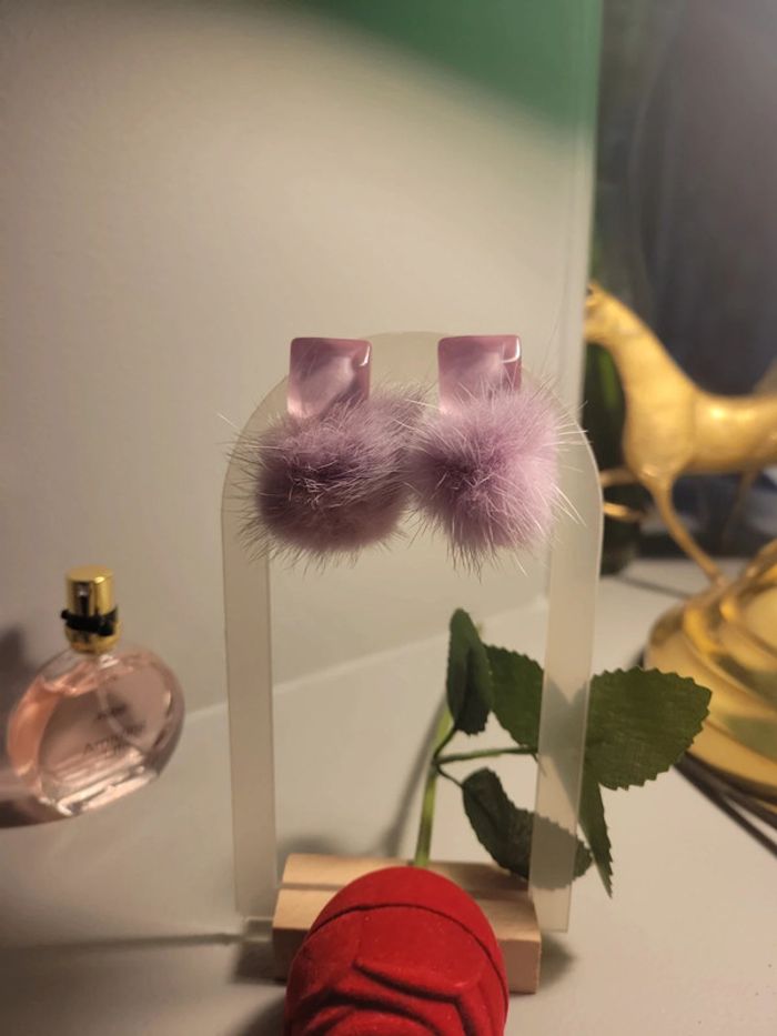 Clips d oreilles pompons mauves - photo numéro 6