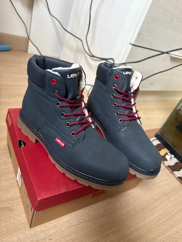 Magnifiques bottines Levi’s neuves avec étiquette pointure 36 - photo numéro 3