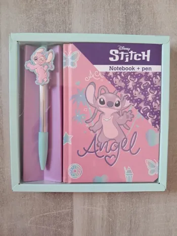 Coffret bloc note / crayons stitch neuf