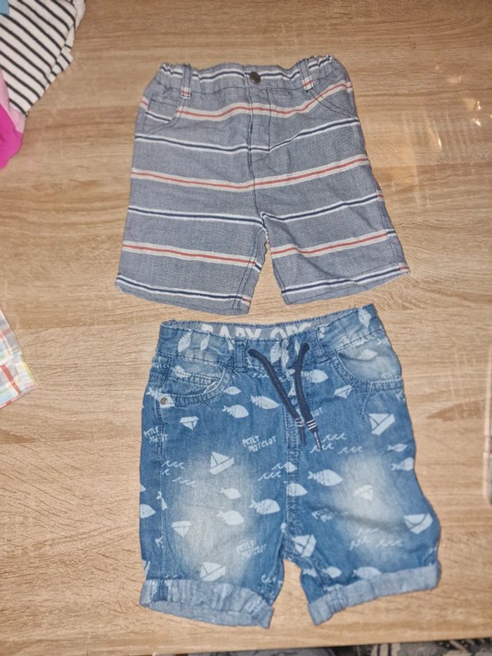 Lot de 2 shorts 18 mois