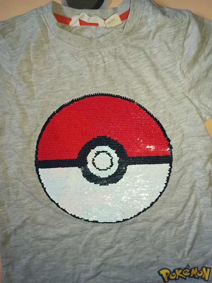 T-shirt Pokémon 5 6 ans 110 116 cm à paillettes - photo numéro 6