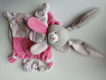 peluche lapin