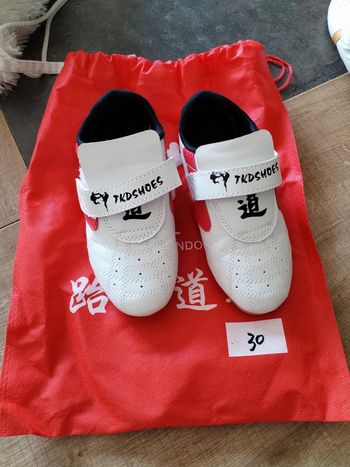 Chaussure combat 29/30