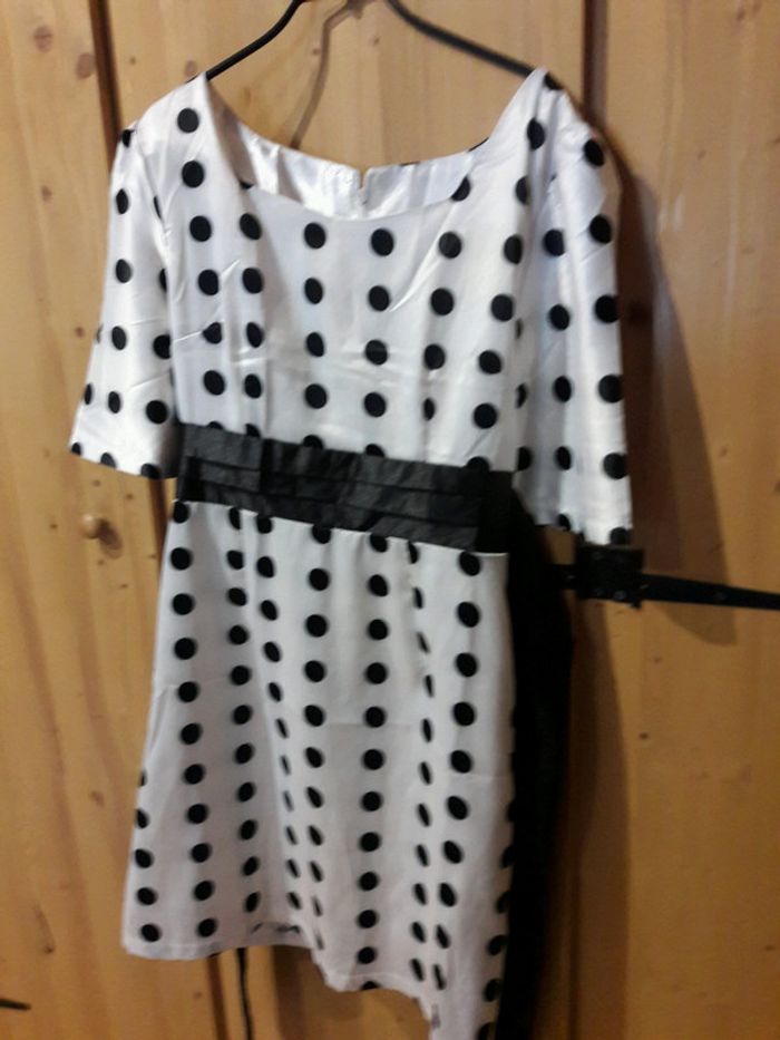 Robe à pois - photo numéro 2