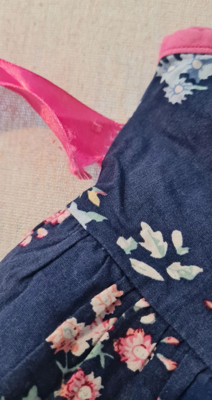 Robe fleurie - photo numéro 3