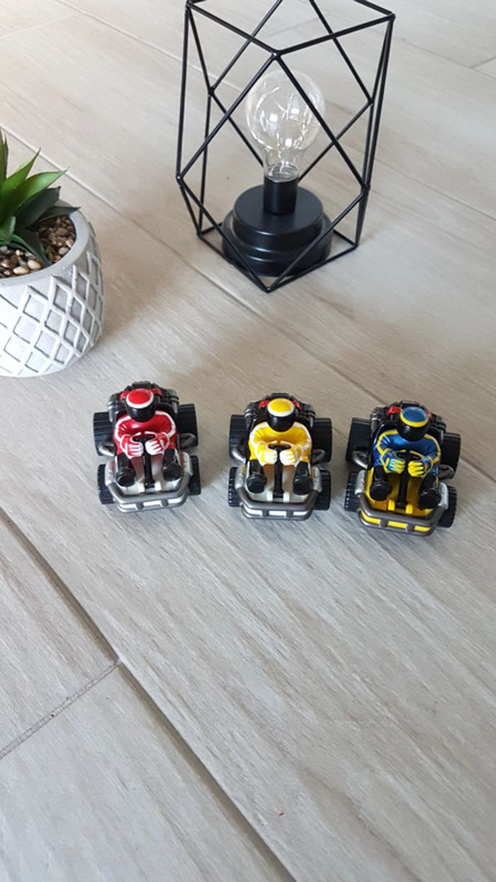 Lot 3 kartings
