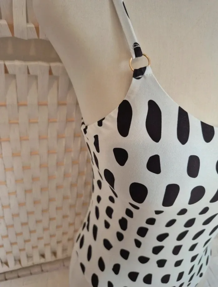 💕joli maillot de bain 1 pièce à pois look rétro chic benetton femme TS/ 36 💕 - photo numéro 5