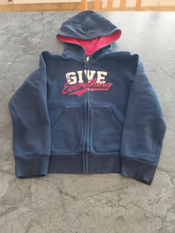 Veste à capuche 6 ans