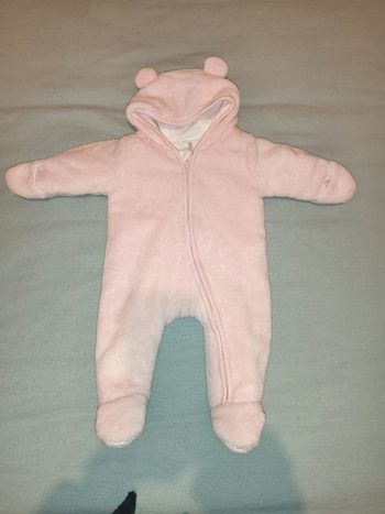 Lot de 21 vêtements bébé 1 mois fille 