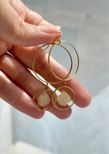 Boucles d'oreilles en or gold filled et fleur stabilisée