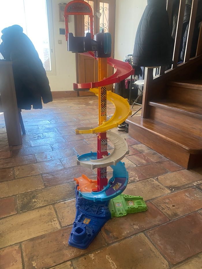 Tour vtech tut tut bolide