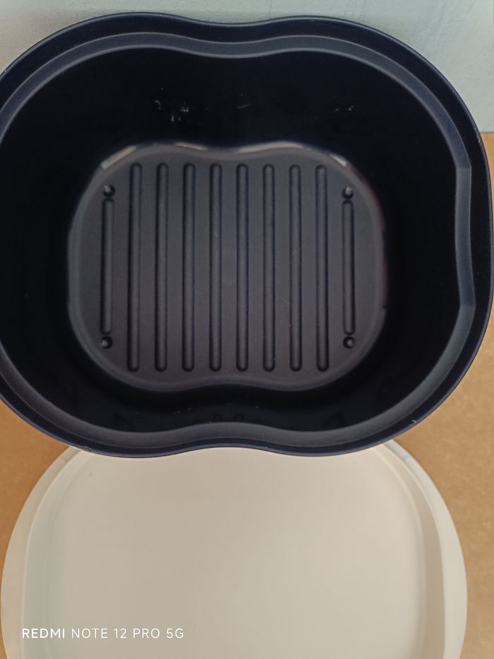 Boite à pain/ brioche Tupperware - photo numéro 7