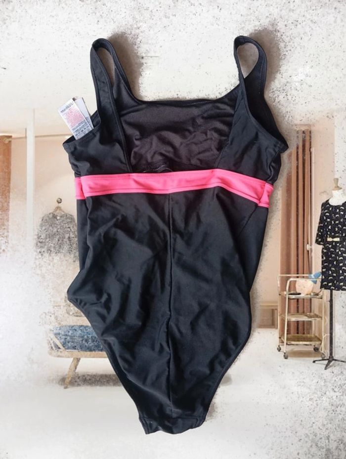 Maillot de bain taille 40 Decathlon - photo numéro 2