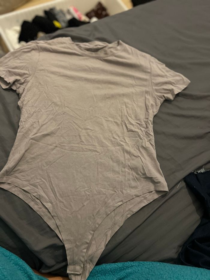 Body gris - photo numéro 3