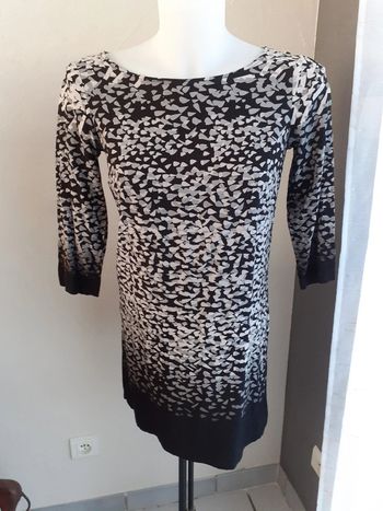 Robe noire imprimée mango basic  t 36