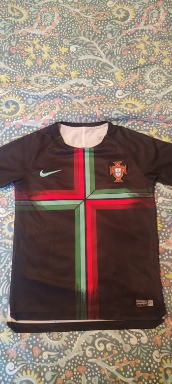 Maillot foot Nike Portugal 10/12 ans