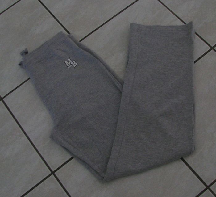 pantalon gris taille 2