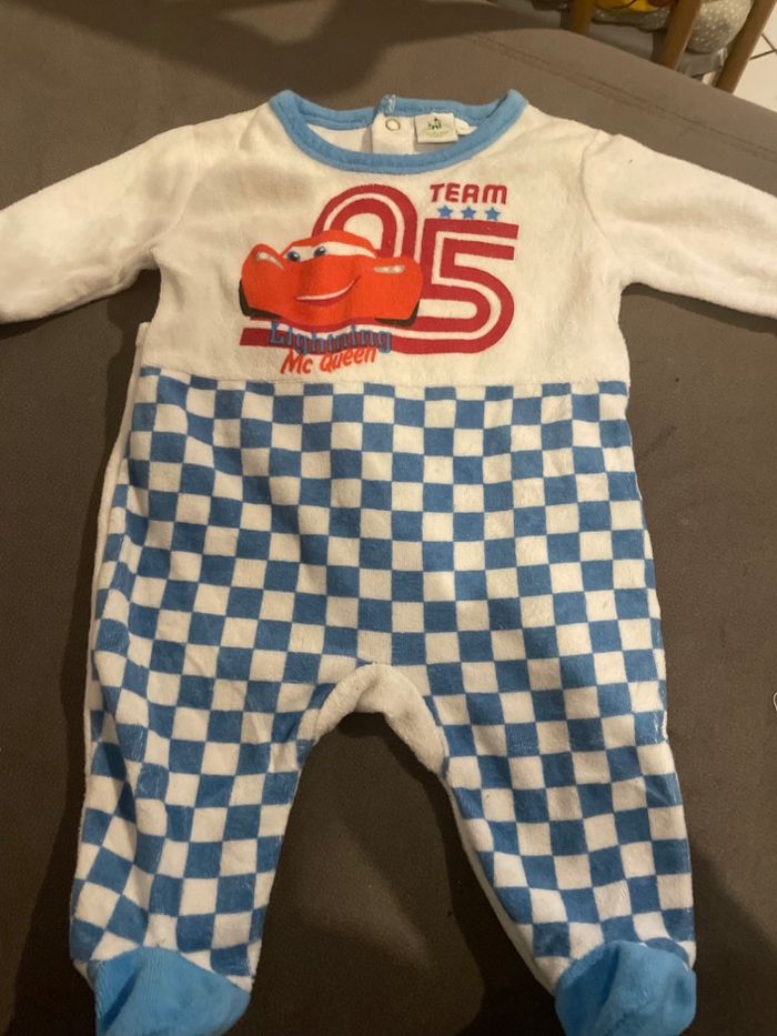 Pyjama - photo numéro 2