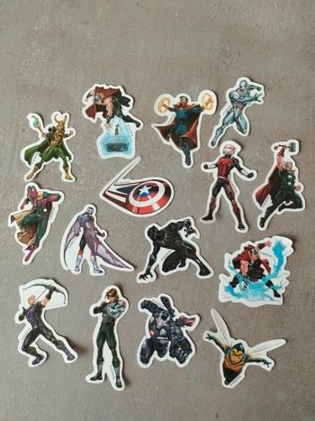 Lot  x15 stickers autocollants Marvel Avengers